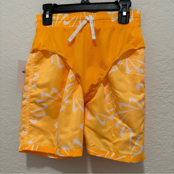 Nike Kid's Swim Volley Total Logo Swim Trunks Size M NWT - Picture 5 of 5